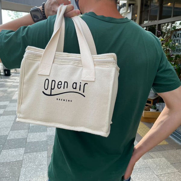 open airビールの缶が6本入る保冷バック